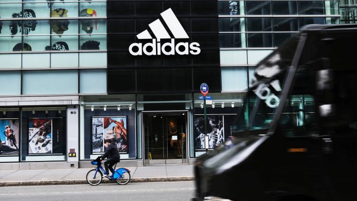 Adidas Adota Abordagem Prudente para Metas de 2025