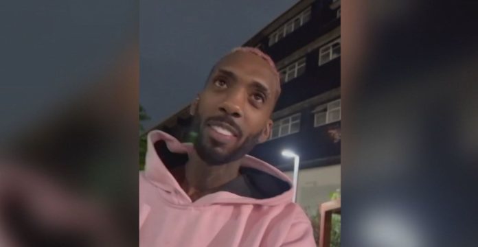 Mulher Recebe Sentença por Racismo Contra Comediante...