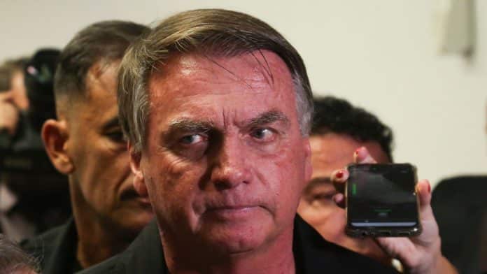 Legal Framework Doesn't Allow Extending Bolsonaro's...