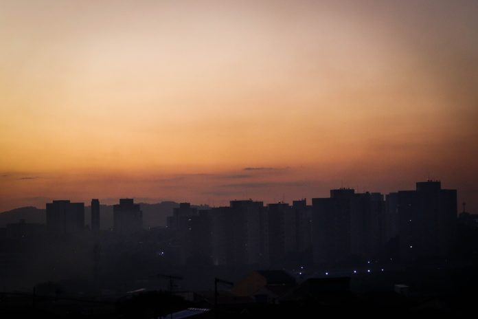 São Paulo em Alerta: Termômetros Se Aproximam de...
