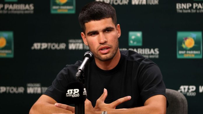 Alcaraz estranha mudan&ccedil;a de piso em Indian Wells: &ldquo;N&atilde;o entendi&ldquo; | CNN Brasil
