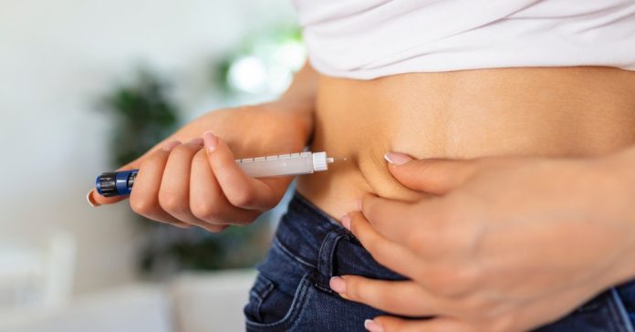 Anvisa aprova insulina semanal: o que muda para quem tem