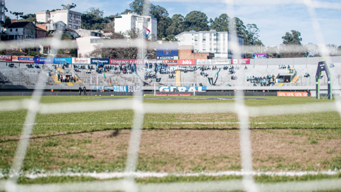 Guia de Transmissão: Caxias vs. Fluminense na Copa do...