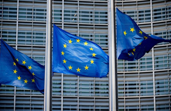 UE Confirma Meta de Veículos de Emissão Zero até 2035