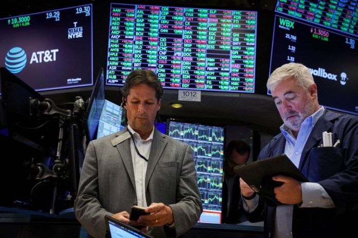Mercado Financeiro se Mantém Estável em Meio a Tarifas...