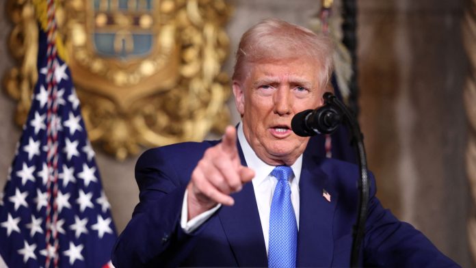 Trump emite 'última advertência' ao Hamas em meio a...